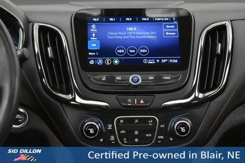 Iridescent Pearl Tricoat 2023 Chevrolet Equinox AWD RS