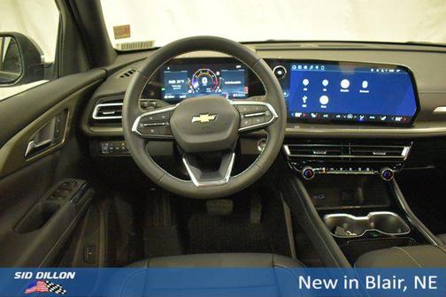 Lakeshore Blue Metallic 2026 Chevrolet Traverse LT