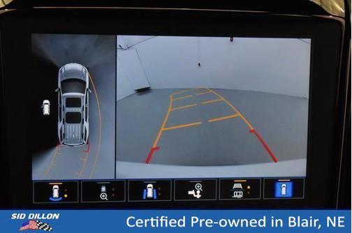 Summit White 2023 Chevrolet Traverse Premier
