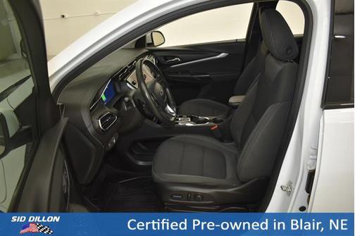 Summit White 2023 Chevrolet Bolt EUV FWD LT