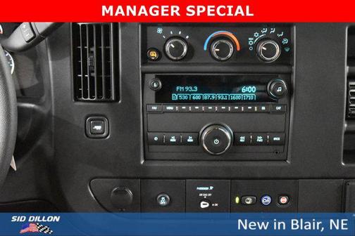 Summit White 2025 Chevrolet Express 3500 RWD 3500 Regular Wheelbase WT