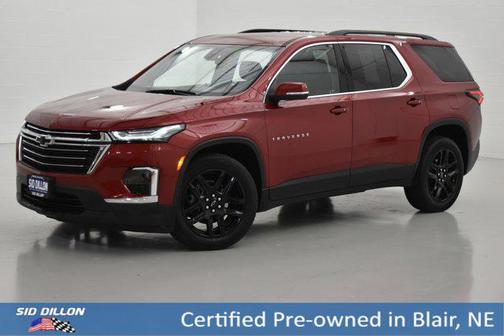 Radiant Red Tintcoat 2023 Chevrolet Traverse LT Cloth