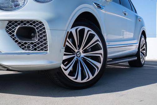 2021 Bentley Bentayga V8