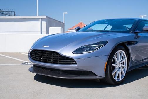 2019 Aston Martin DB11 V8