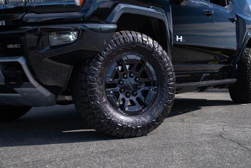 2025 GMC HUMMER EV SUV 2X