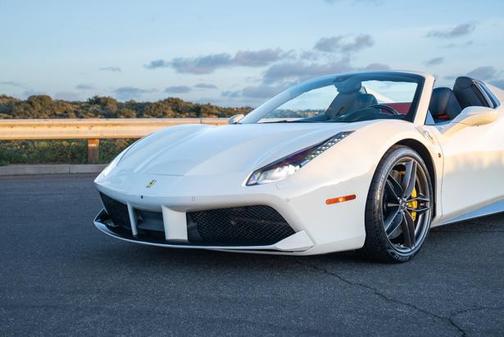 2018 Ferrari 488 Spider Base