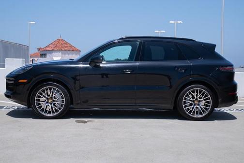 2021 Porsche Cayenne Turbo