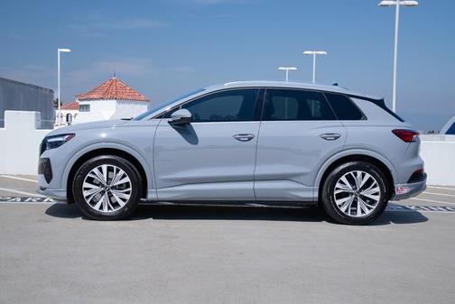 2024 Audi Q4 e-tron 40 Premium