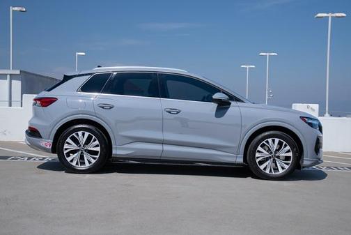 2024 Audi Q4 e-tron 40 Premium
