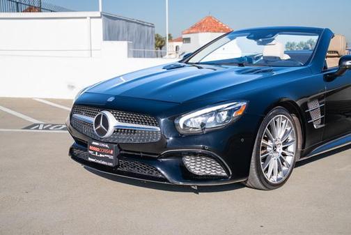 2017 Mercedes-Benz SL 550 