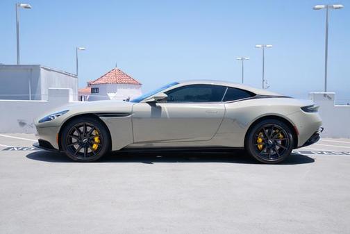 2018 Aston Martin DB11 V12