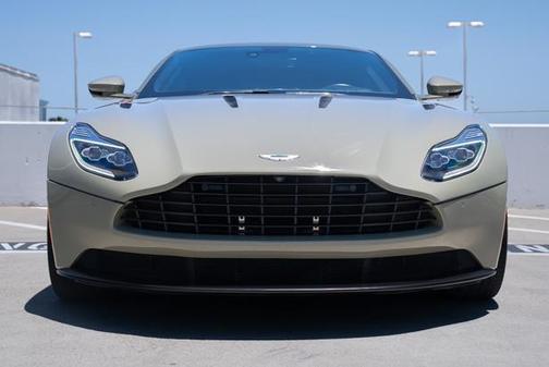 2018 Aston Martin DB11 V12