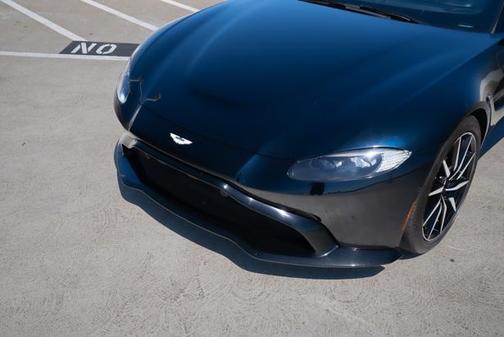 2019 Aston Martin Vantage 