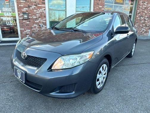 Gray 2009 Toyota Corolla ONE-OWNER WITH CLEAN CARFAX AND EFFICIENT