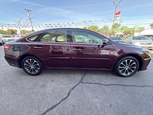 Red 2016 Toyota Avalon XLE