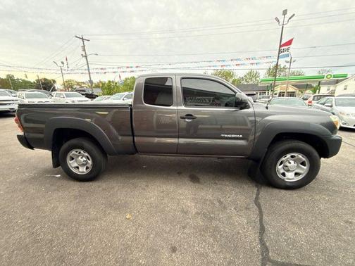 Gray 2014 Toyota Tacoma Base