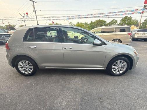 2016 Volkswagen Golf TSI S 4-Door