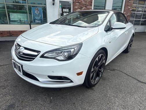 White 2019 Buick Cascada Premium