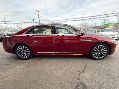 2018 Lincoln Continental Select