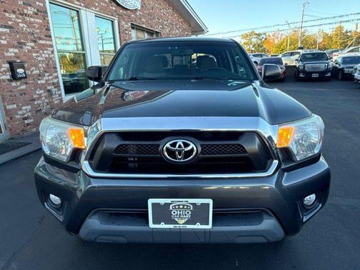 Gray 2013 Toyota Tacoma V6 POWER BLUETOOTH CONNECTIVITY CLEAN CARFAX REPOR