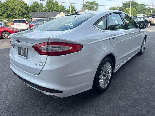 2013 Ford Fusion Hybrid SE