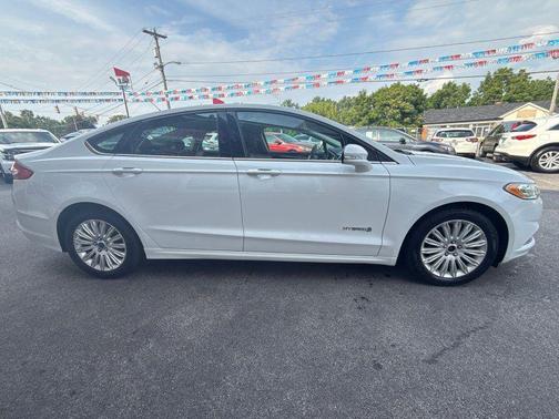 2013 Ford Fusion Hybrid SE