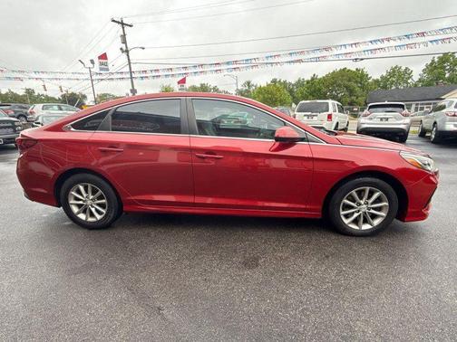 2018 Hyundai SONATA SE