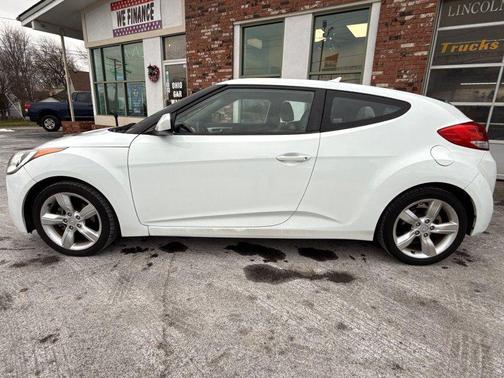 2013 Hyundai Veloster Base