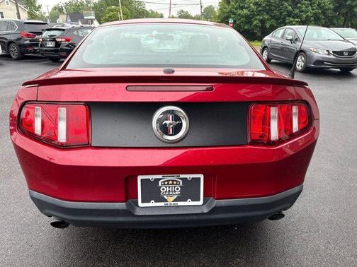 2011 Ford Mustang V6 Premium