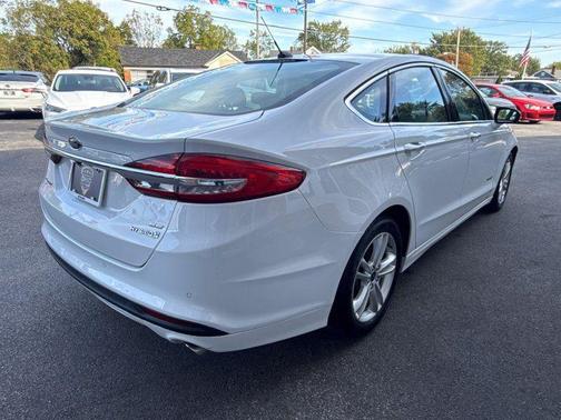 2018 Ford Fusion Hybrid SE