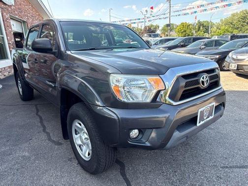 Gray 2012 Toyota Tacoma V6 CLEAN CARFAX BLUETOOTH CONNECTIVITY POWERFUL V6