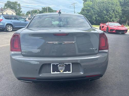 2017 Chrysler 300 S