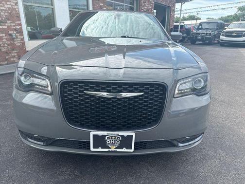 2017 Chrysler 300 S