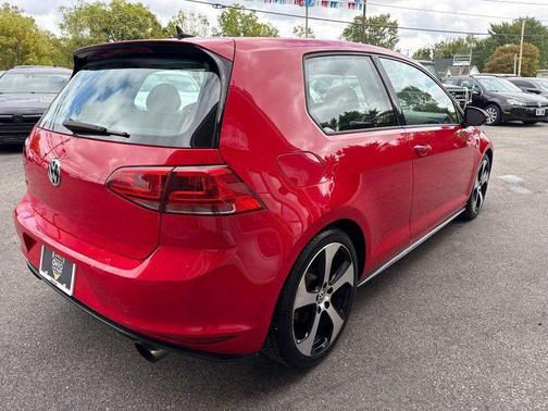 2015 Volkswagen Golf GTI 2.0T S 2-Door
