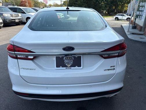 2018 Ford Fusion Hybrid SE
