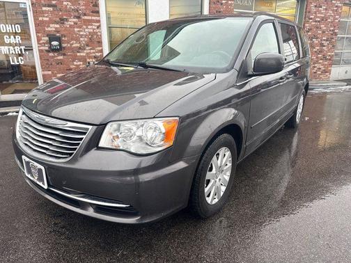 2015 Chrysler Town & Country LX