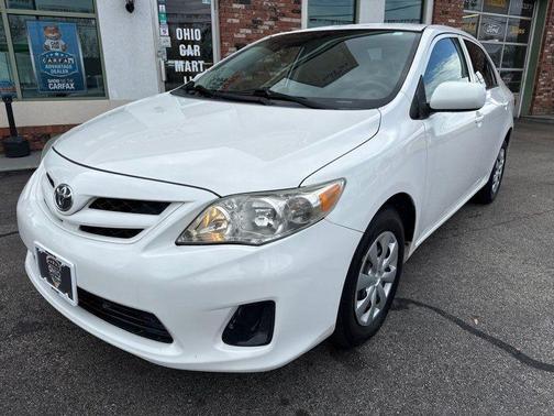 White 2013 Toyota Corolla L