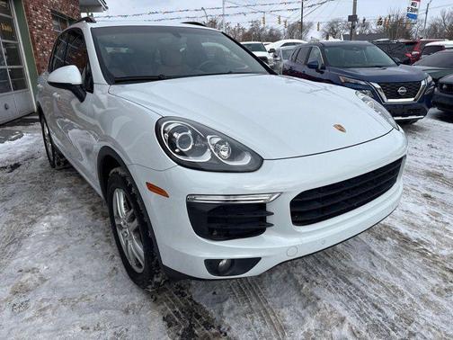 2016 Porsche Cayenne Base