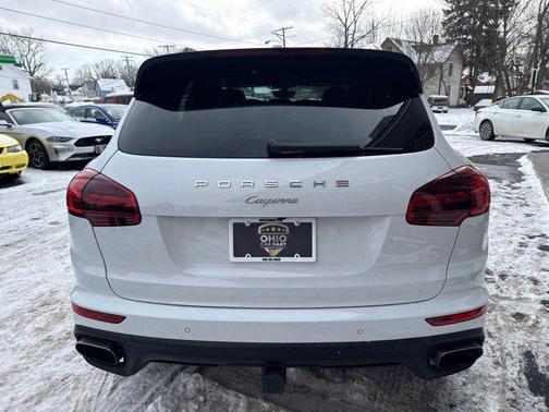 2016 Porsche Cayenne Base