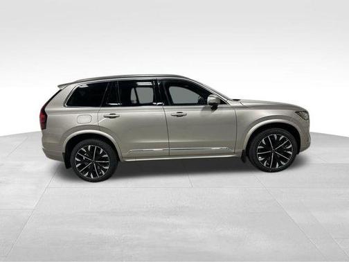 Bright 2026 Volvo XC90 B6 Plus 7-Seater