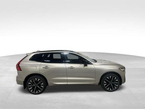 Bright 2026 Volvo XC60 Plug-In Hybrid T8 Ultra