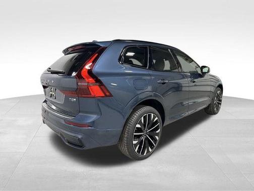 2026 Volvo XC60 Plug-In Hybrid T8 Ultra