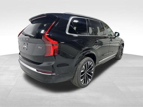 2026 Volvo XC90 B6 Ultra 7-Seater