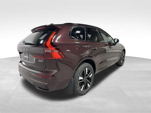 2026 Volvo XC60 B5 Core