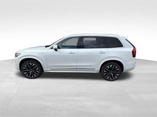 2025 Volvo XC90 Plug-In Hybrid T8 Plus 7-Seater