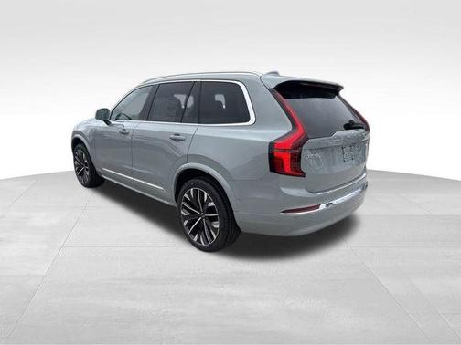 2025 Volvo XC90 B6 Plus 7-Seater