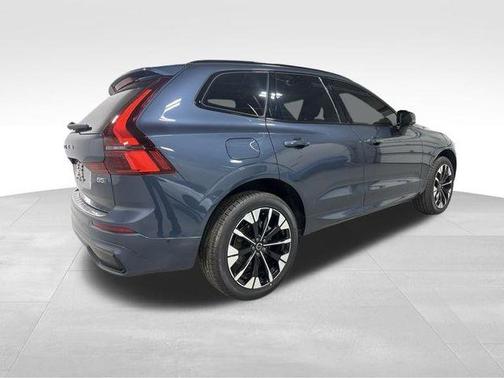 Denim Blue Metallic 2026 Volvo XC60 B5 Plus