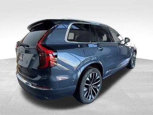 2026 Volvo XC90 B6 Ultra 7-Seater