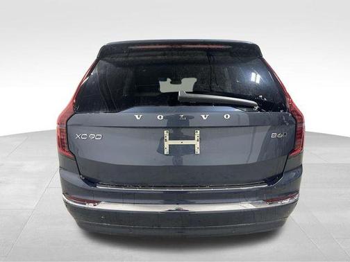 2026 Volvo XC90 B6 Plus 6-Seater