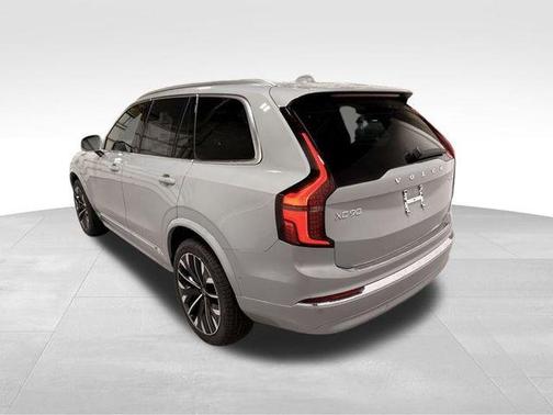 2025 Volvo XC90 Plug-In Hybrid T8 Plus 7-Seater